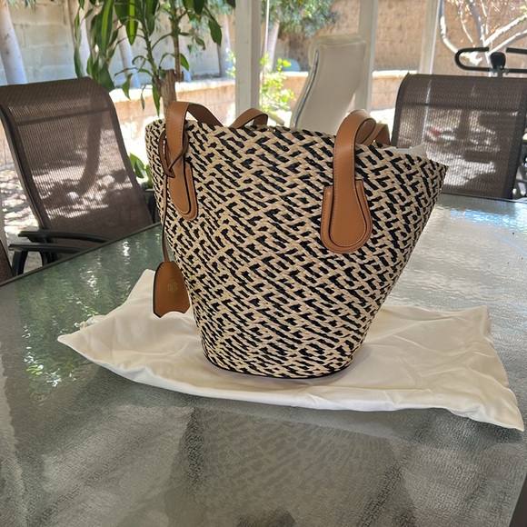 Mark Cross Arc Raffia Basket Tote NWOT - Picture 5 of 16